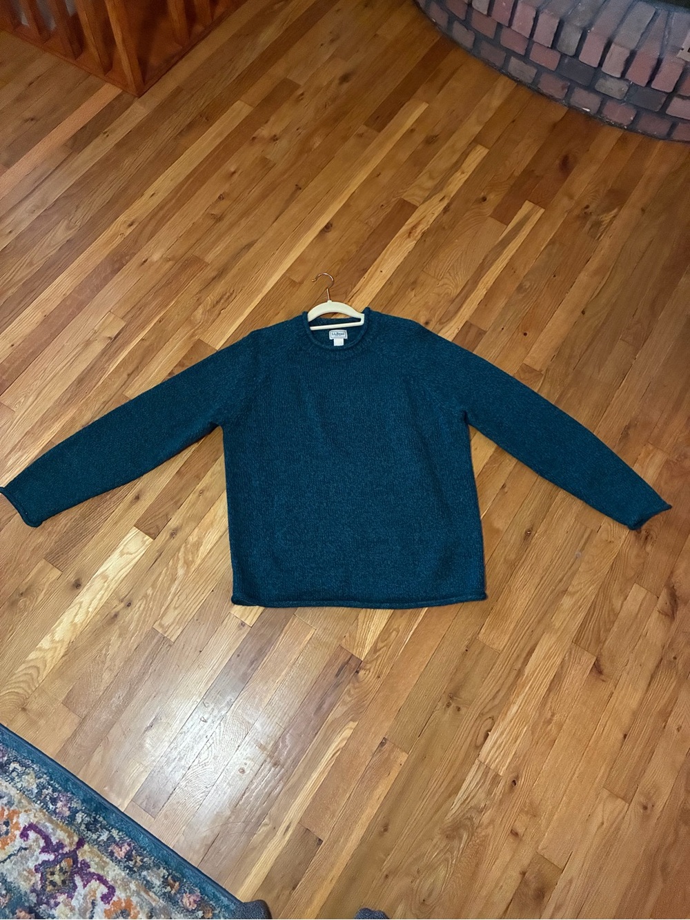 L.L. Bean Men's Crewneck Sweater in Teal Green